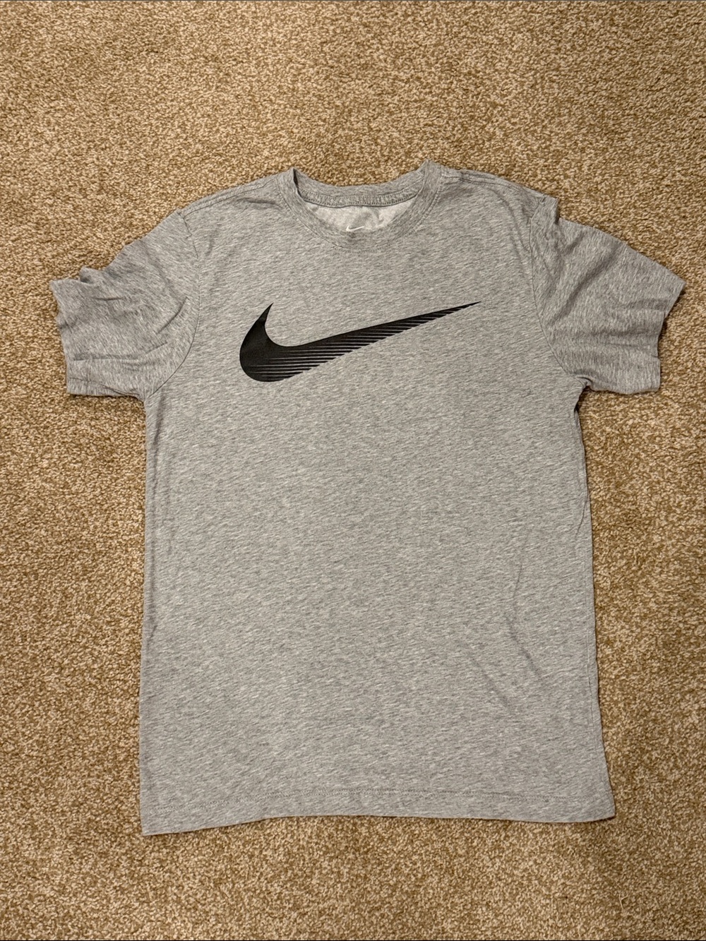 Nike Men’s Dri-fit Light Gray Short-Sleeve T-Shirt w/Black Swoosh sz S